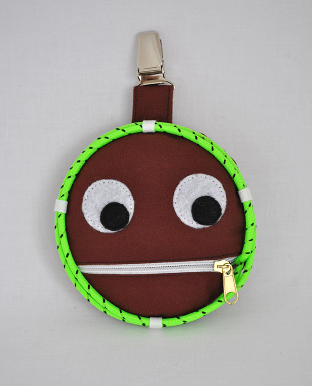 Reflexní  smajlík  se zeleným zdrojem